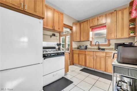 10823 Plymouth Avenue Cleveland OH 44125