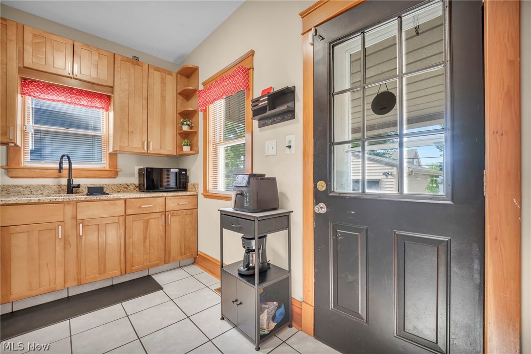 10823 Plymouth Avenue Cleveland OH 44125