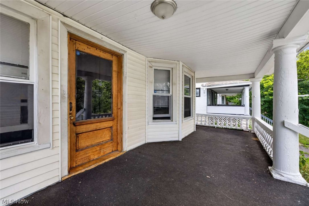 1901 Wadena Street East Cleveland OH 44112