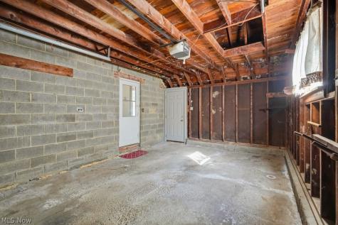 23881 Puritan Avenue Euclid OH 44123