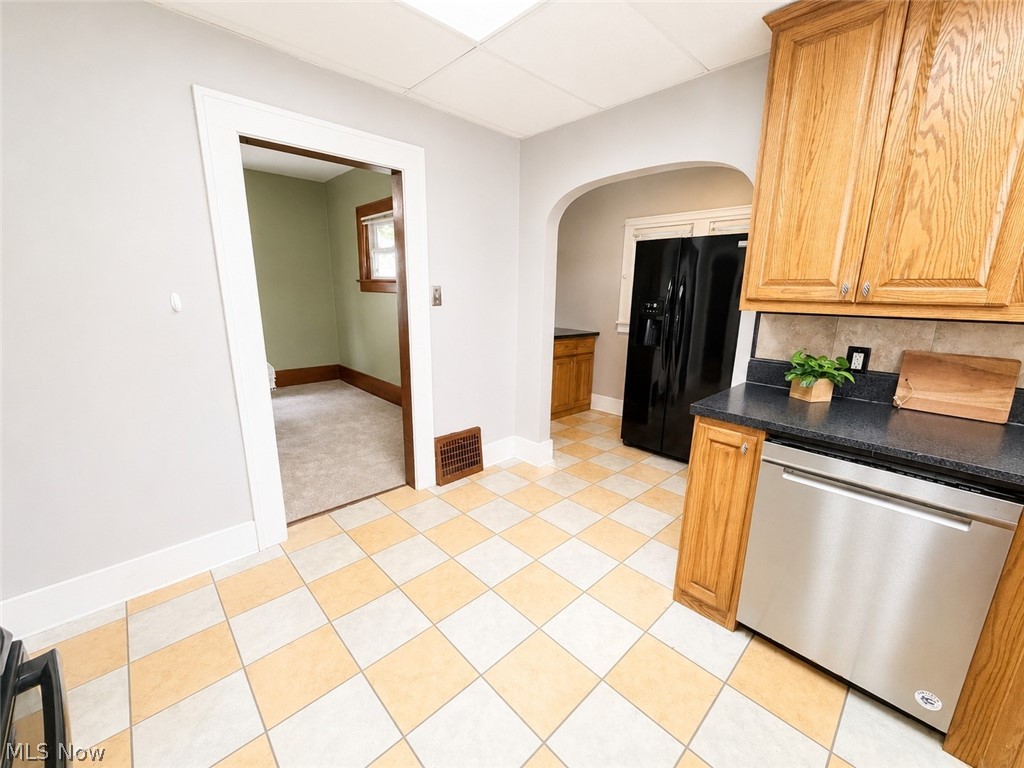 684 Dayton Street Akron OH 44310