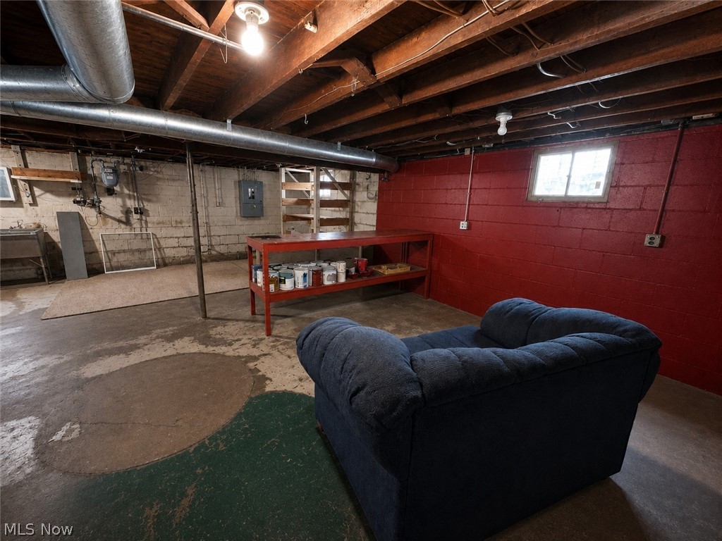 684 Dayton Street Akron OH 44310