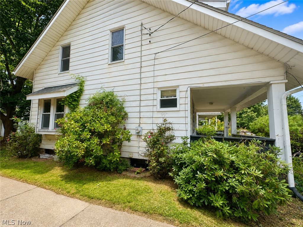 684 Dayton Street Akron OH 44310