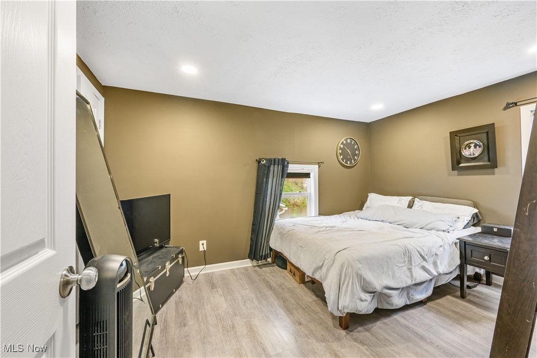 994 Moeller Avenue Akron OH 44307