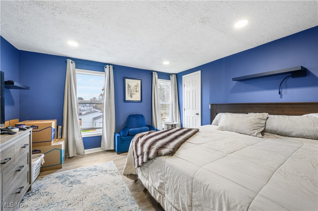 994 Moeller Avenue Akron OH 44307