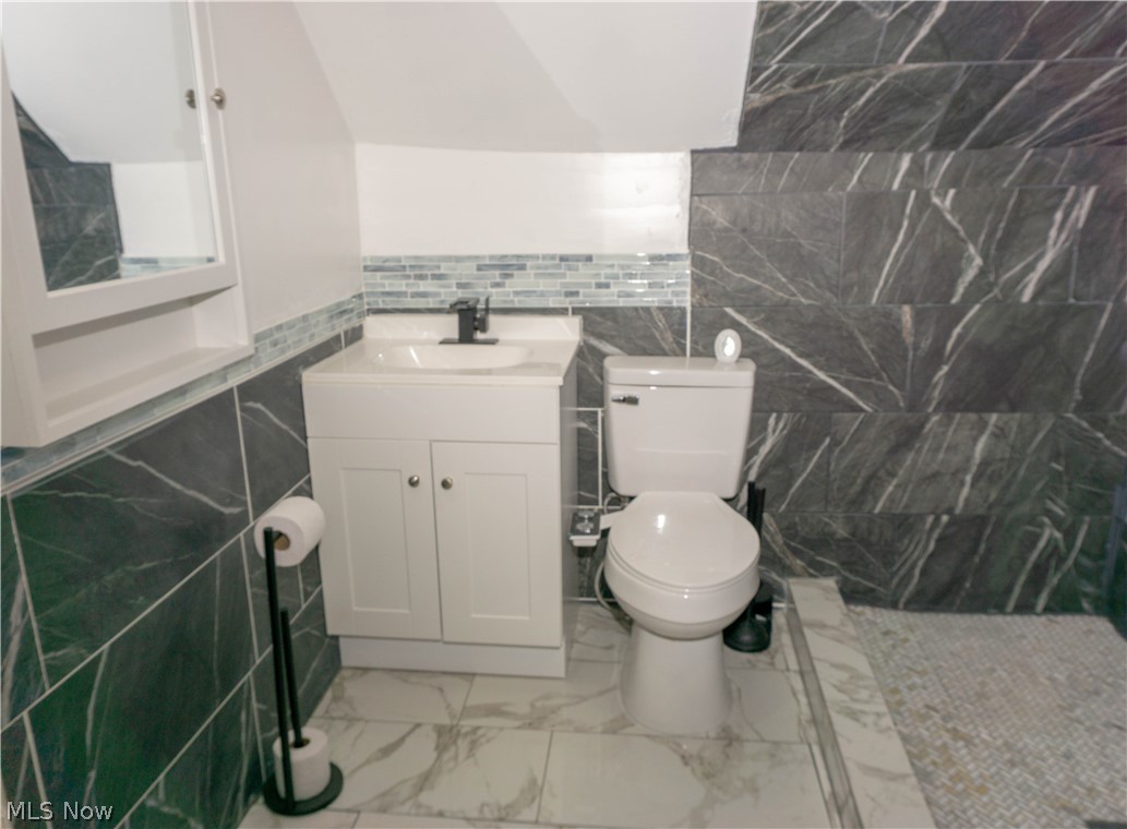5416 Stanard Cleveland OH 44103
