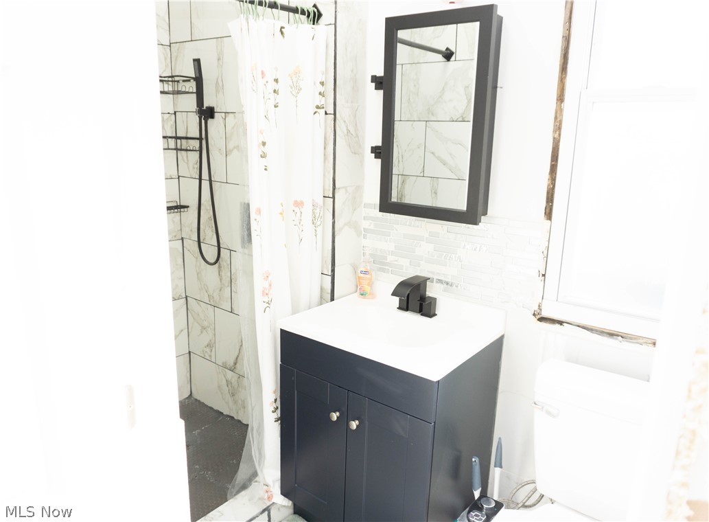 5416 Stanard Cleveland OH 44103
