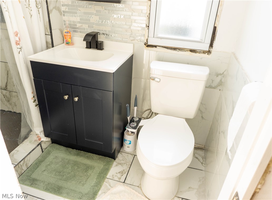 5416 Stanard Cleveland OH 44103