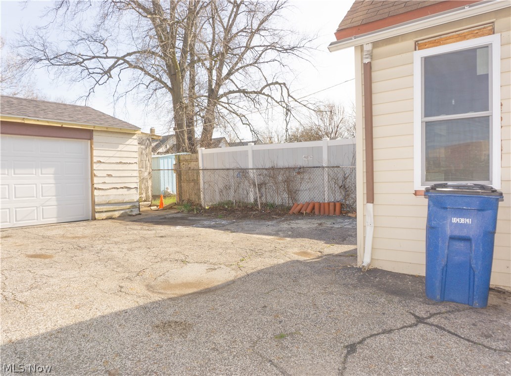 5416 Stanard Cleveland OH 44103
