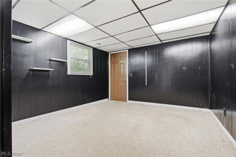8694 Lansdale Avenue NW North Canton OH 44720