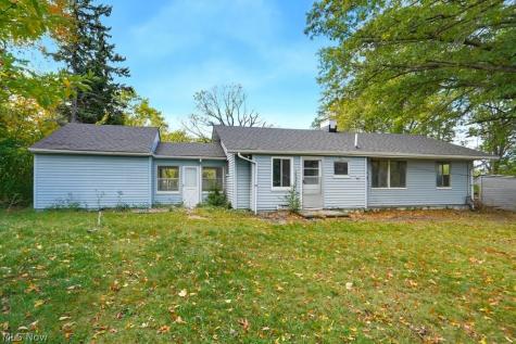 17710 Rookhill Circle Cleveland OH 44112