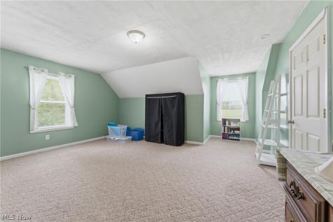 Crowl Street SE Minerva OH 44657