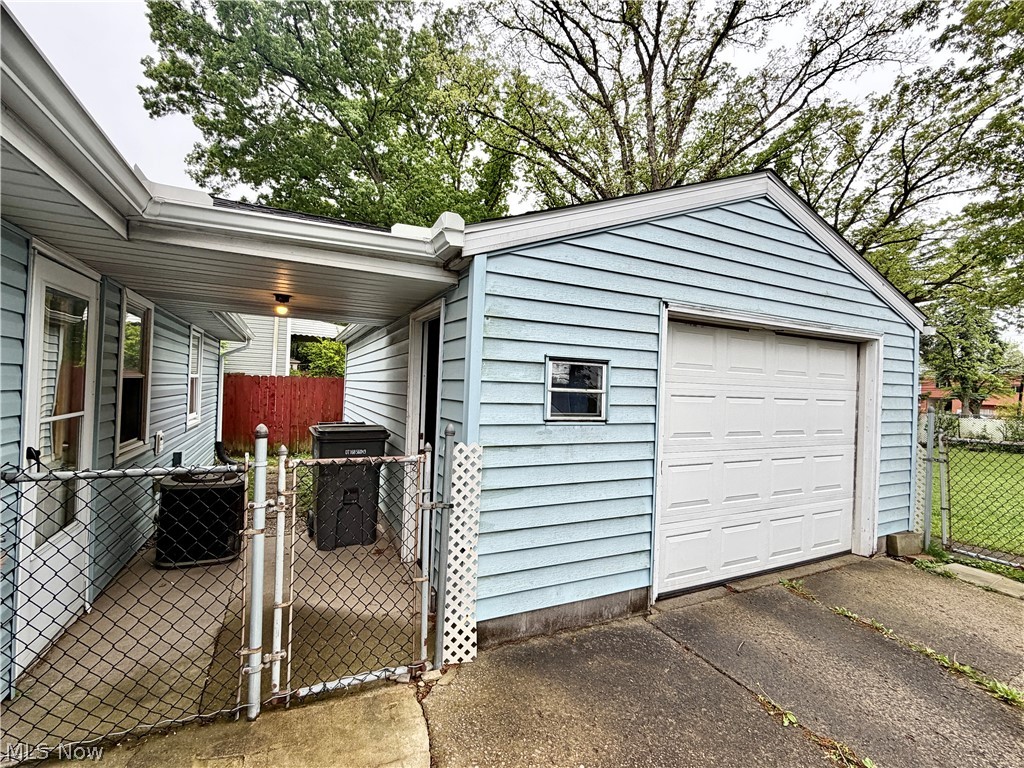 180 Winchester Avenue Youngstown OH 44509