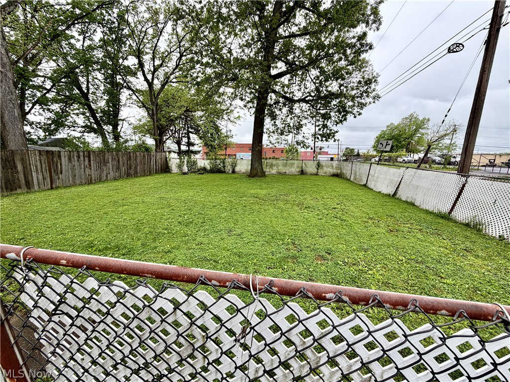 180 Winchester Avenue Youngstown OH 44509
