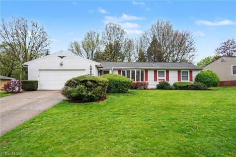 1210 Janet Avenue NW North Canton OH 44720