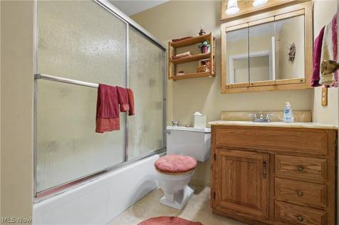 1210 Janet Avenue NW North Canton OH 44720