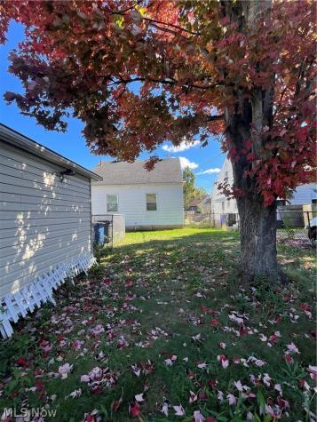 4358 Redding Road Cleveland OH 44109