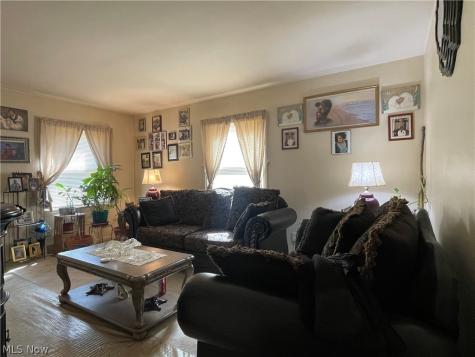 4358 Redding Road Cleveland OH 44109