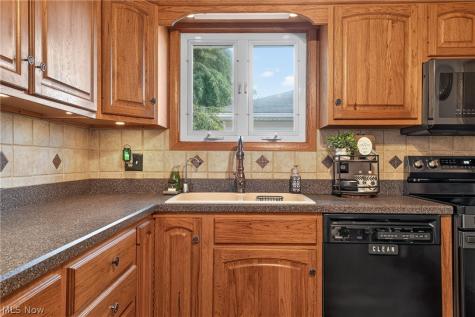 1860 Ridgewick Drive Wickliffe OH 44092