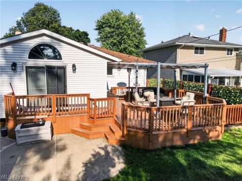 1860 Ridgewick Drive Wickliffe OH 44092