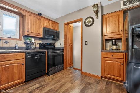 1860 Ridgewick Drive Wickliffe OH 44092