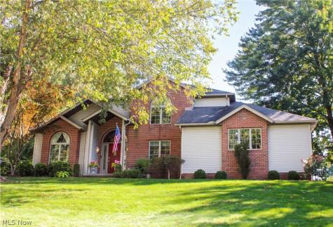 1938 Fairway Drive Uniontown OH 44685