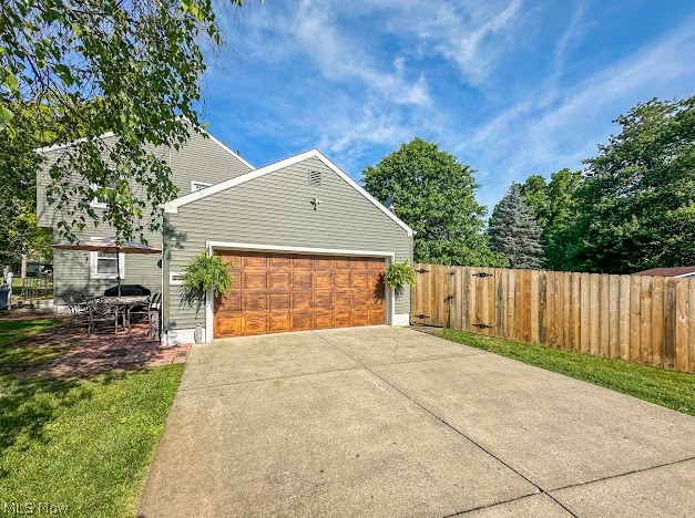2403 Bears Den Road Youngstown OH 44511