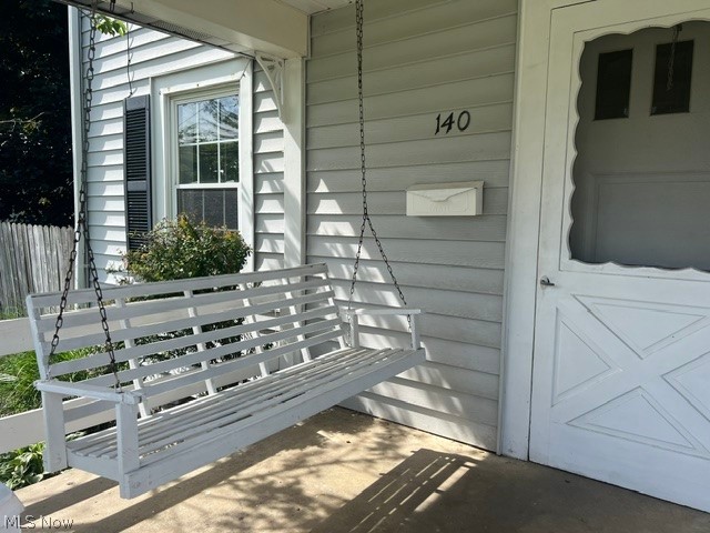 140 South Street NW Navarre OH 44662