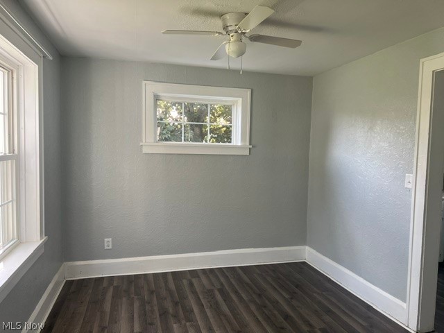 140 South Street NW Navarre OH 44662