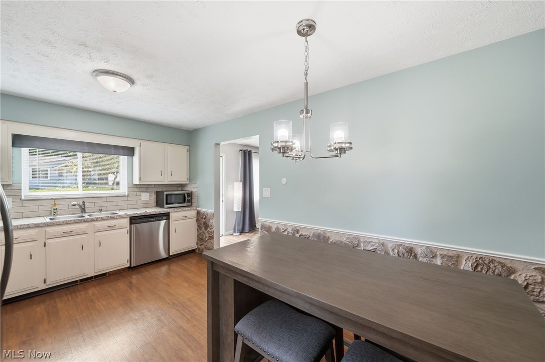 359 Alpha Avenue Akron OH 44312