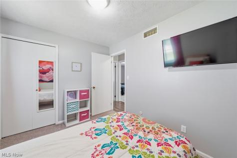 359 Alpha Avenue Akron OH 44312
