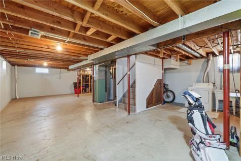 359 Alpha Avenue Akron OH 44312