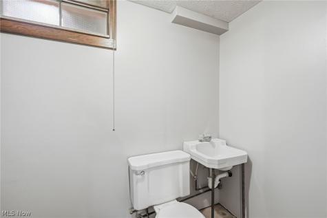 359 Alpha Avenue Akron OH 44312