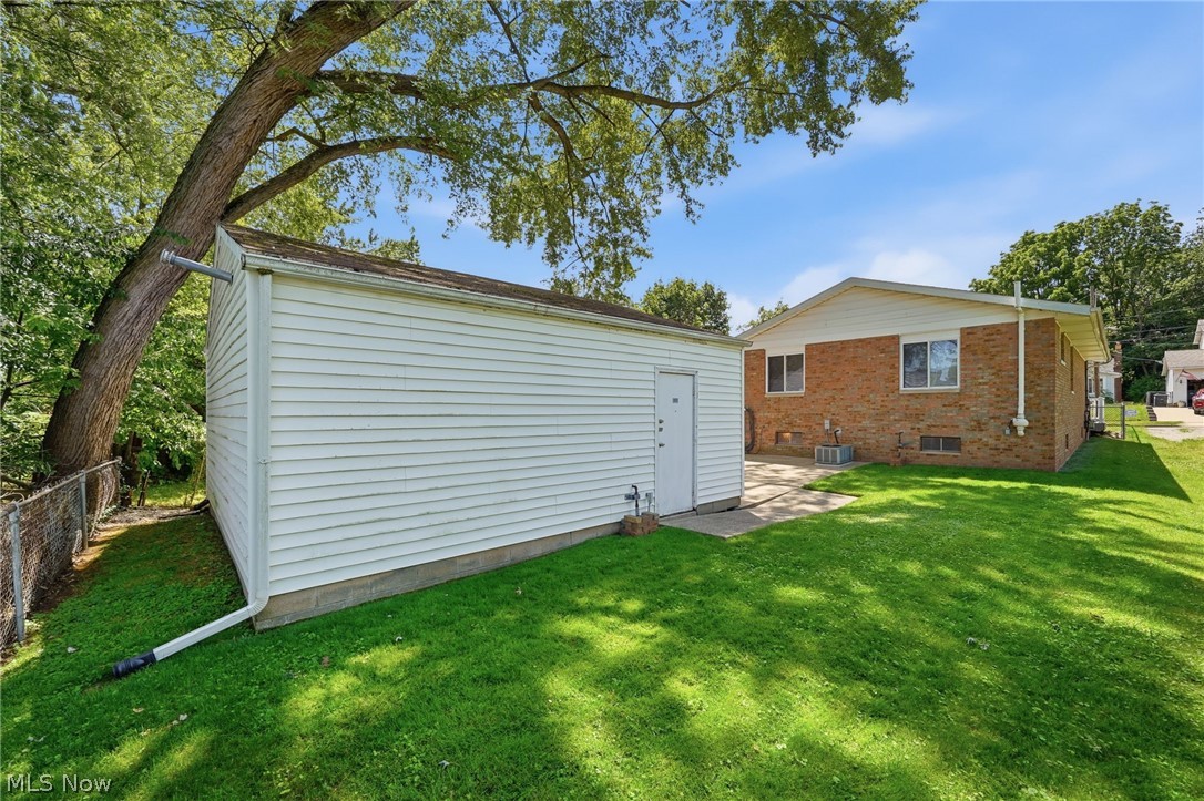 359 Alpha Avenue Akron OH 44312