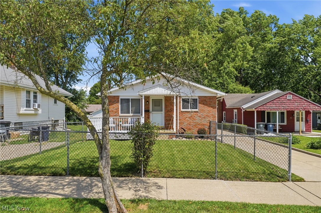 359 Alpha Avenue Akron OH 44312