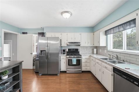 359 Alpha Avenue Akron OH 44312