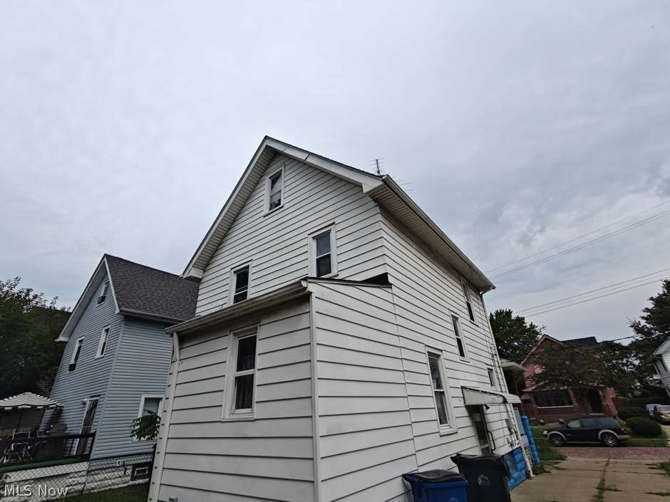 910 Stevenson Road Cleveland OH 44110