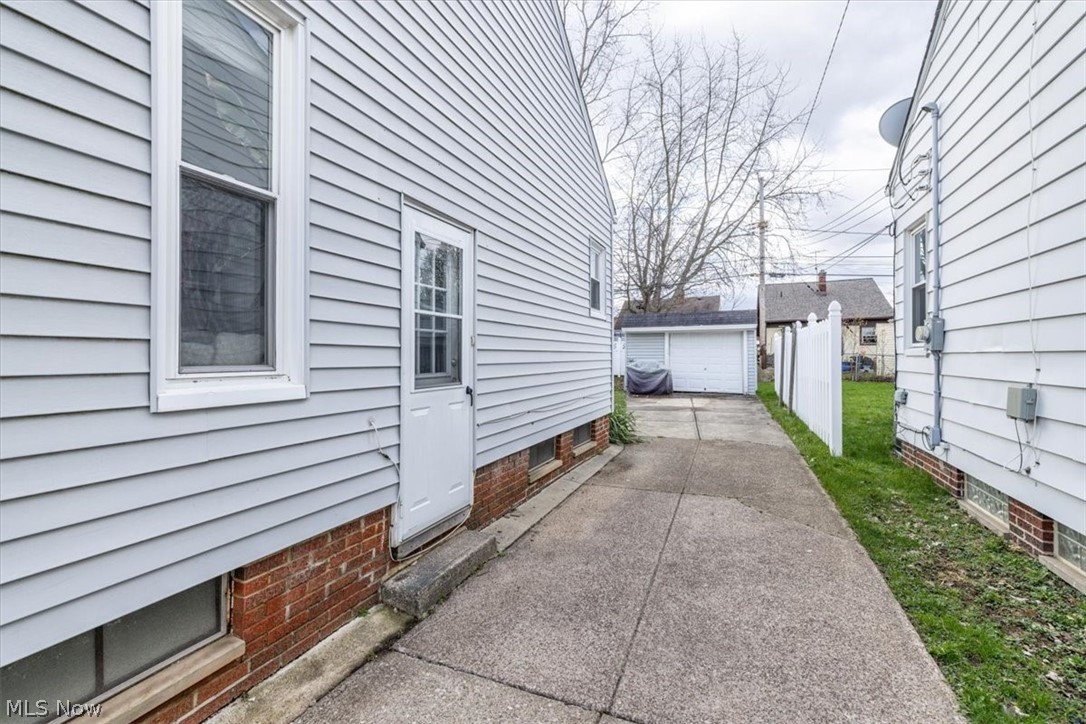 7907 Renwood Drive Parma OH 44129