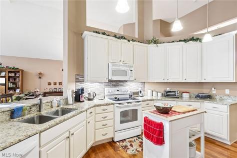 3742 Lovina Lane Stow OH 44224