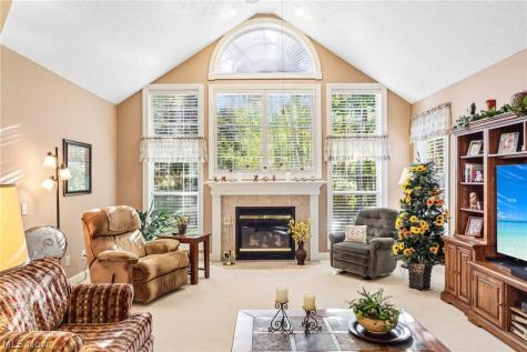 3742 Lovina Lane Stow OH 44224