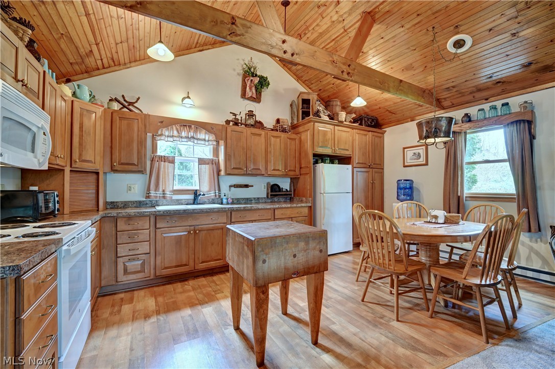 2041 Thrasher Road SW Carrollton OH 44615