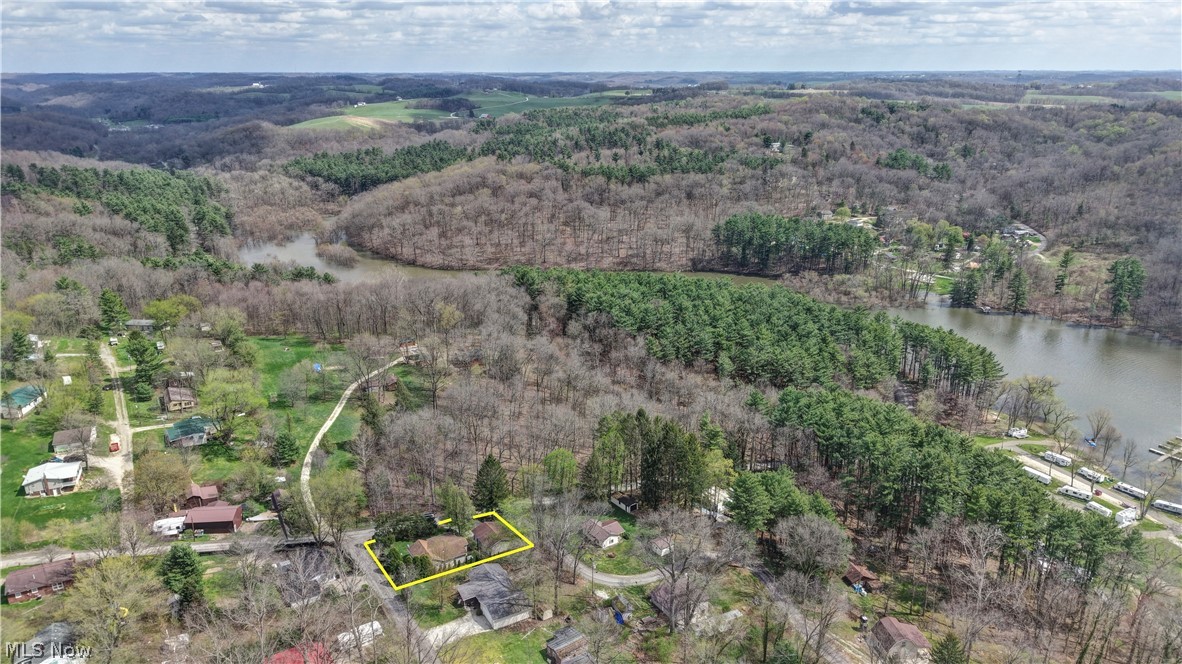 2041 Thrasher Road SW Carrollton OH 44615