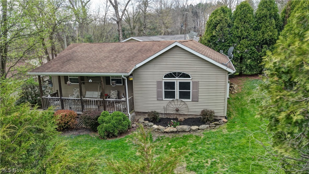 2041 Thrasher Road SW Carrollton OH 44615