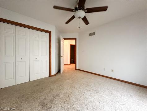 1499 Butterfield Circle Niles OH 44446