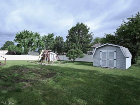 1499 Butterfield Circle Niles OH 44446