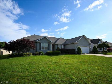 1499 Butterfield Circle Niles OH 44446