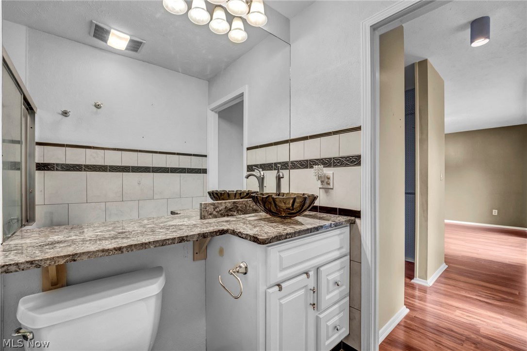 18389 Falling Water Road Strongsville OH 44136