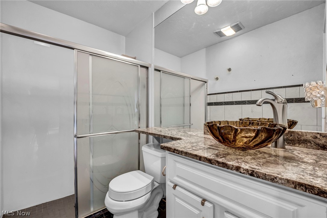 18389 Falling Water Road Strongsville OH 44136