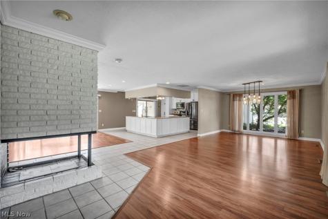 18389 Falling Water Road Strongsville OH 44136