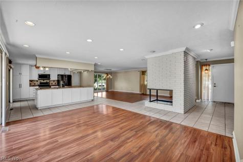 18389 Falling Water Road Strongsville OH 44136